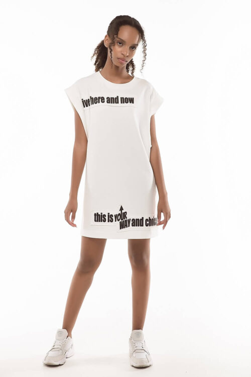 Dress with a printed design – White